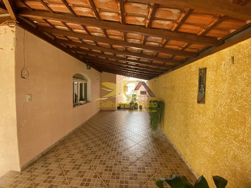 Casa, 3 quartos, 252 m² - Foto 1