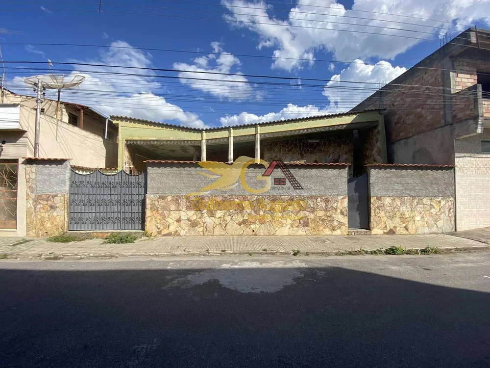 Casa, 3 quartos, 300 m² - Foto 1