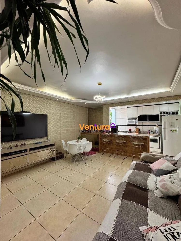 Casa, 3 quartos, 195 m² - Foto 1