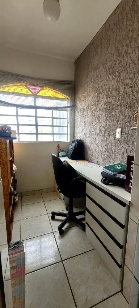 Casa, 3 quartos, 130 m² - Foto 2