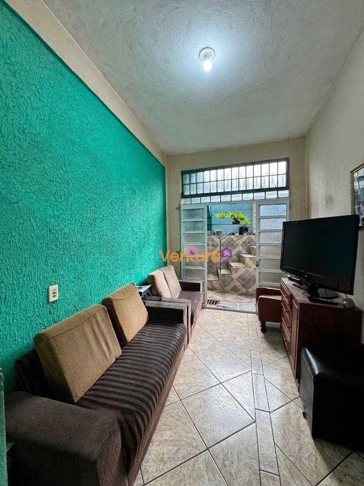 Casa, 2 quartos, 220 m² - Foto 1