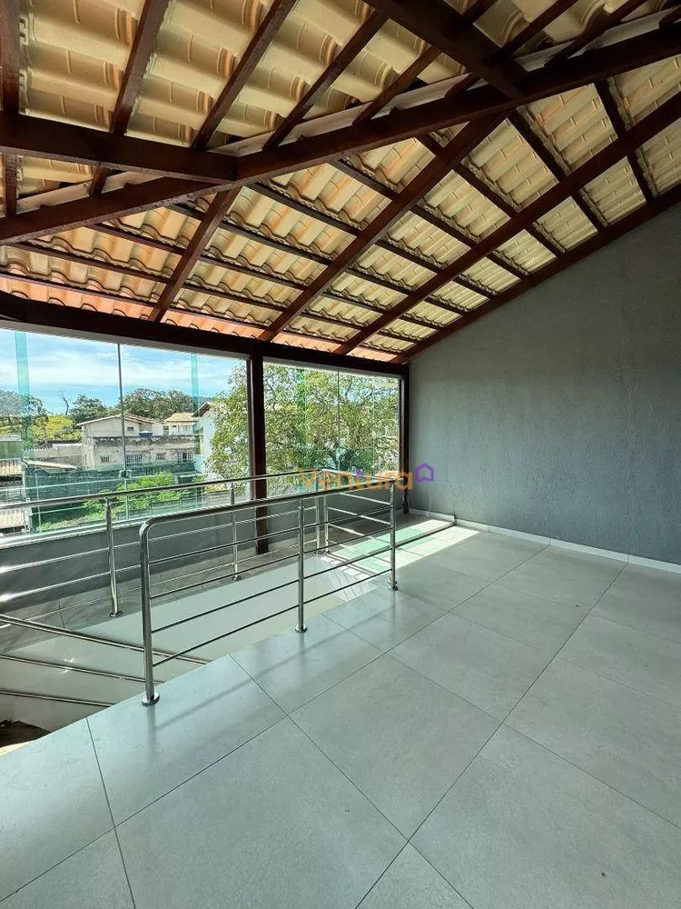 Casa, 4 quartos, 220 m² - Foto 2