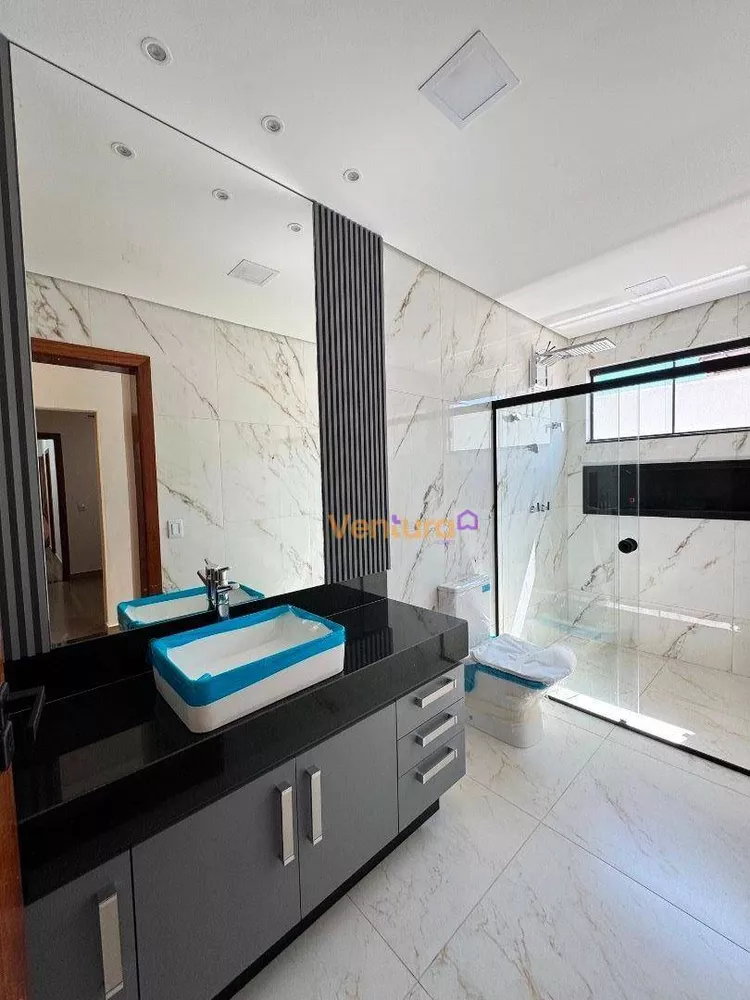 Casa, 3 quartos, 220 m² - Foto 1
