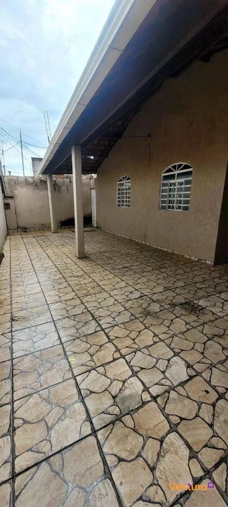 Casa, 4 quartos, 180 m² - Foto 1