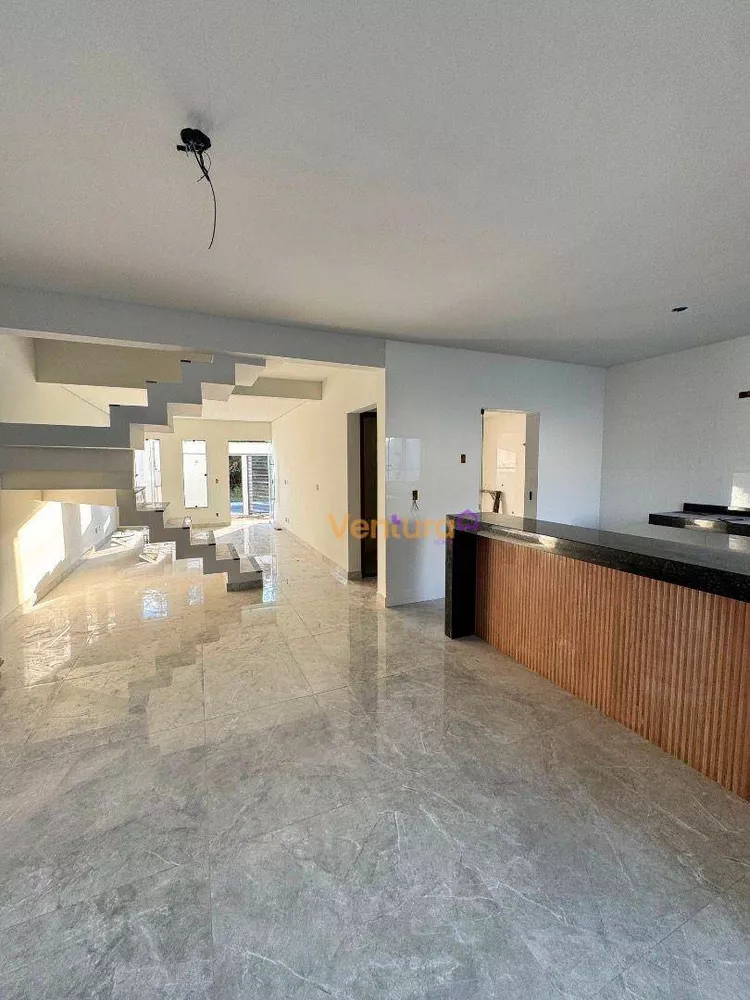 Casa, 3 quartos, 157 m² - Foto 1