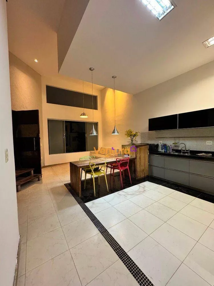 Casa, 2 quartos, 200 m² - Foto 4