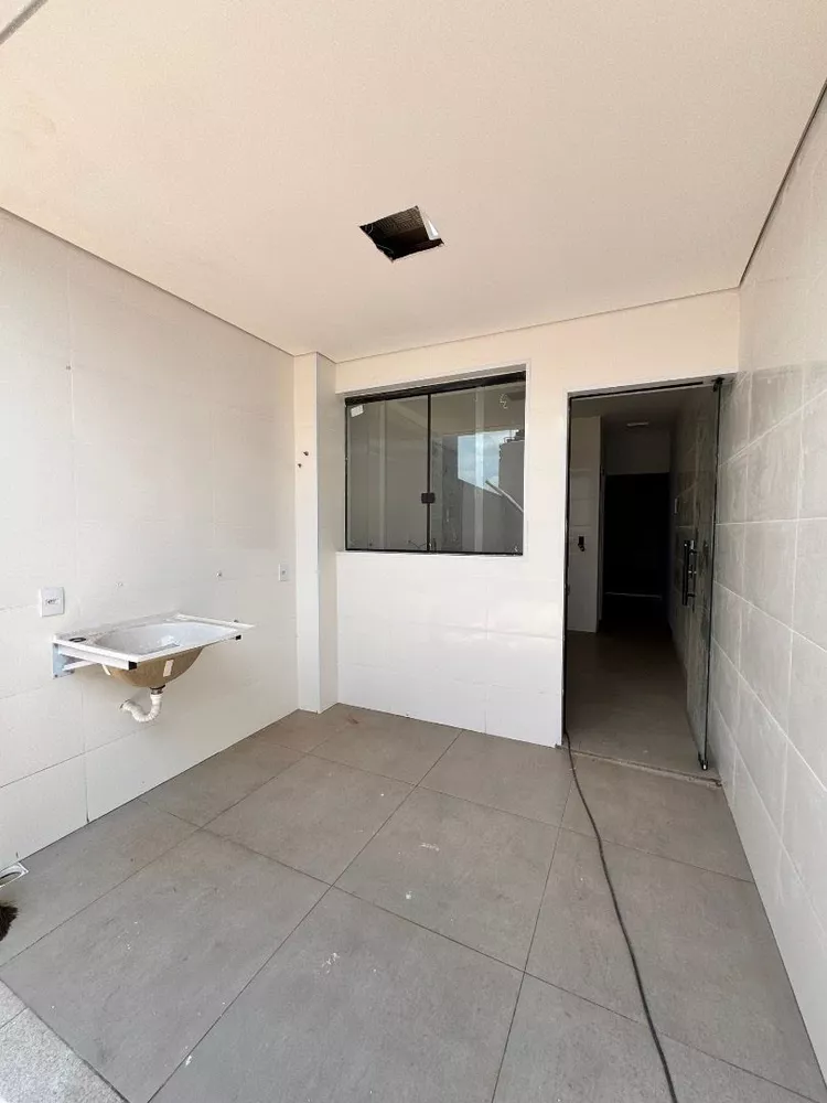 Casa, 2 quartos, 138 m² - Foto 1