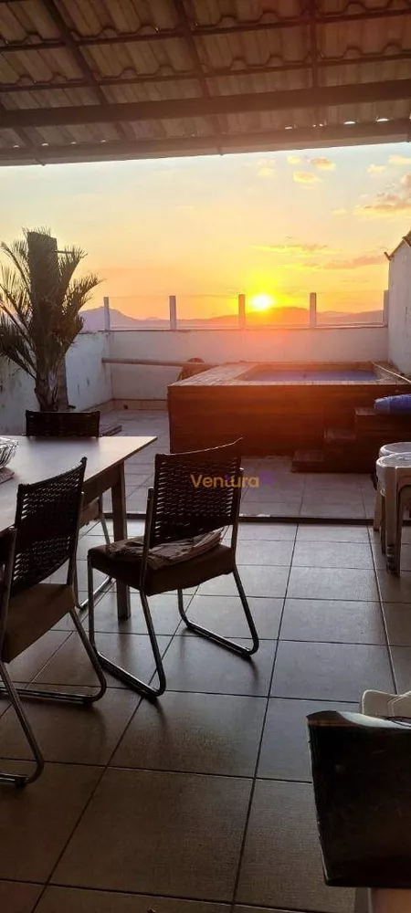 Casa, 3 quartos, 114 m² - Foto 1