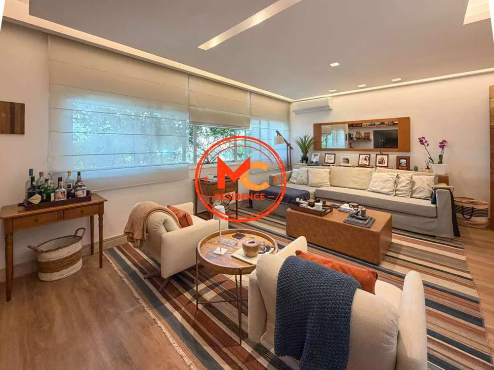 Apartamento, 3 quartos, 138 m² - Foto 1