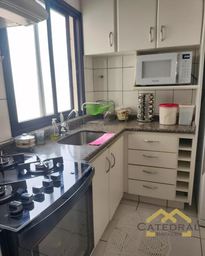 Apartamento à venda com 3 quartos, 91m² - Foto 4