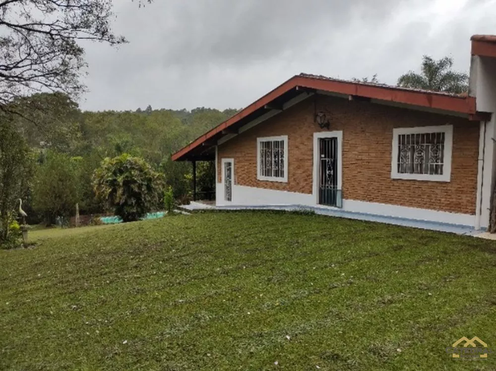 Sítio à venda com 3 quartos, 600m² - Foto 1