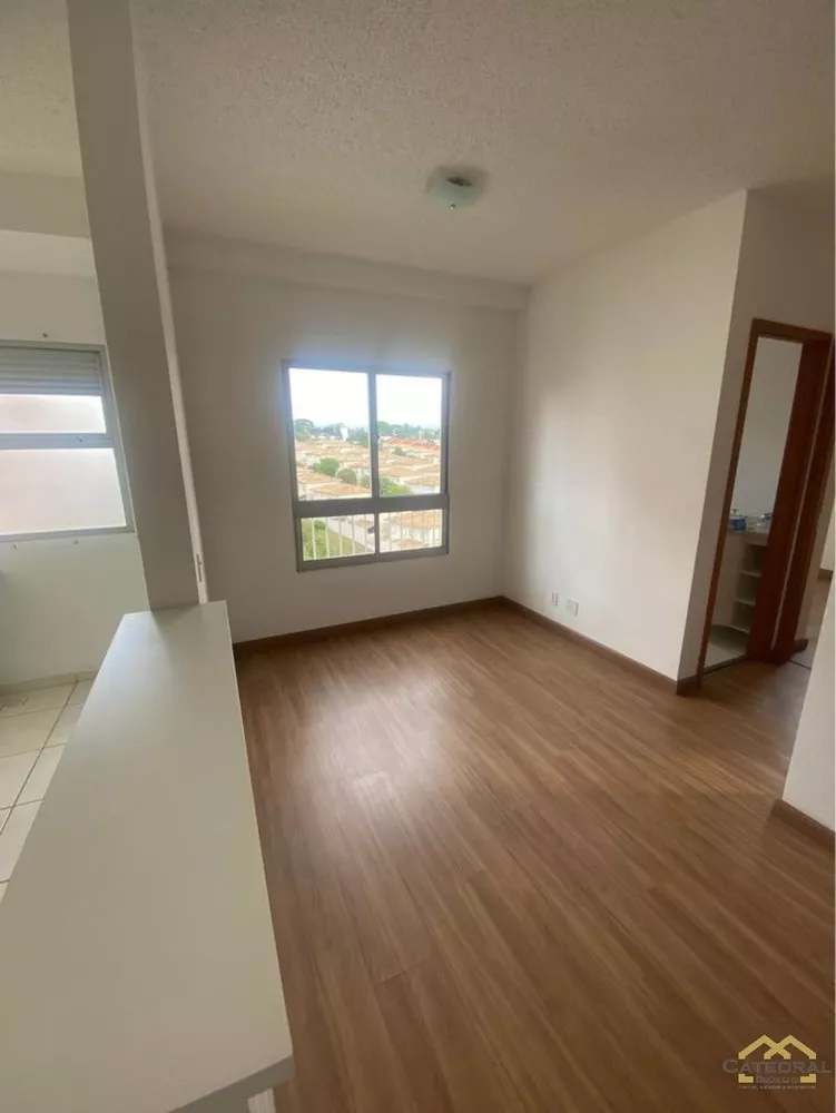 Apartamento à venda com 2 quartos, 48m² - Foto 3