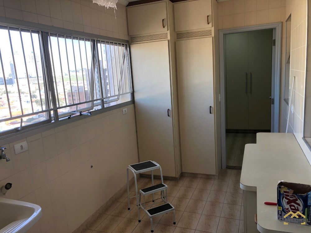 Apartamento à venda e aluguel com 3 quartos, 147m² - Foto 9