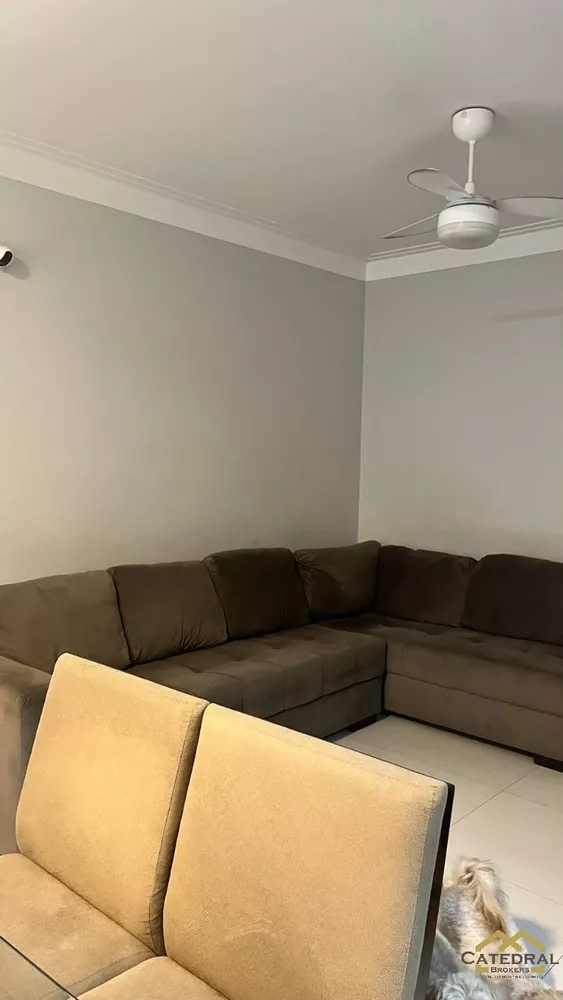 Apartamento à venda com 2 quartos, 60m² - Foto 4