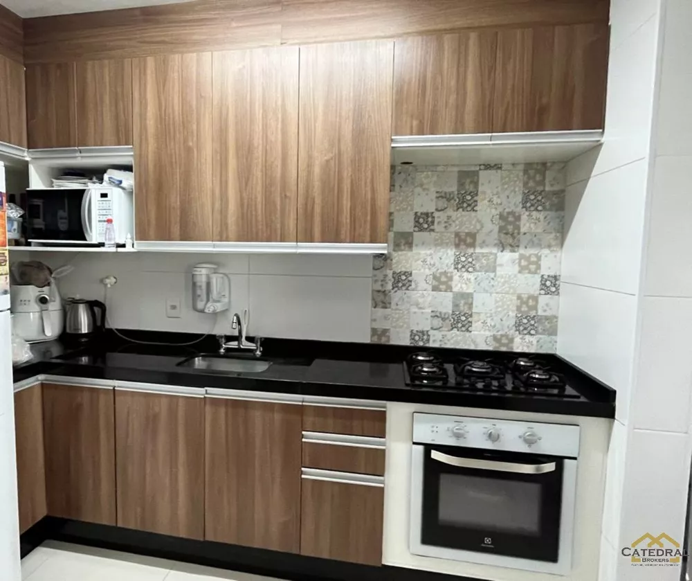 Apartamento à venda com 2 quartos, 60m² - Foto 3