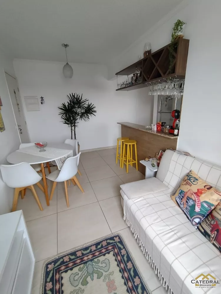 Apartamento à venda com 2 quartos, 54m² - Foto 2