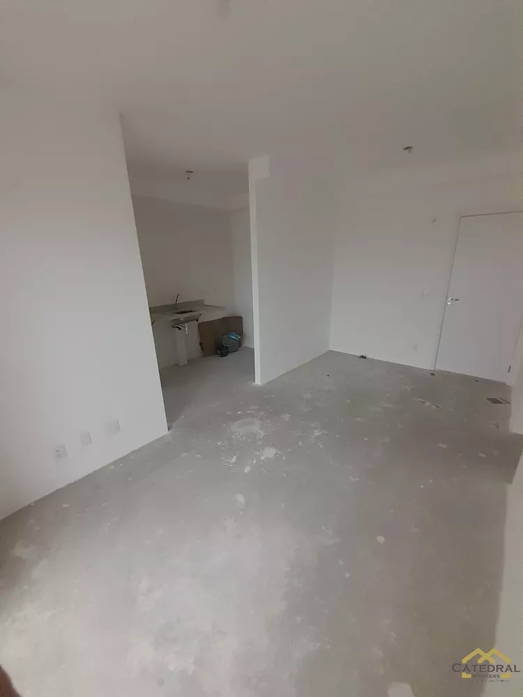 Apartamento à venda com 3 quartos, 72m² - Foto 2