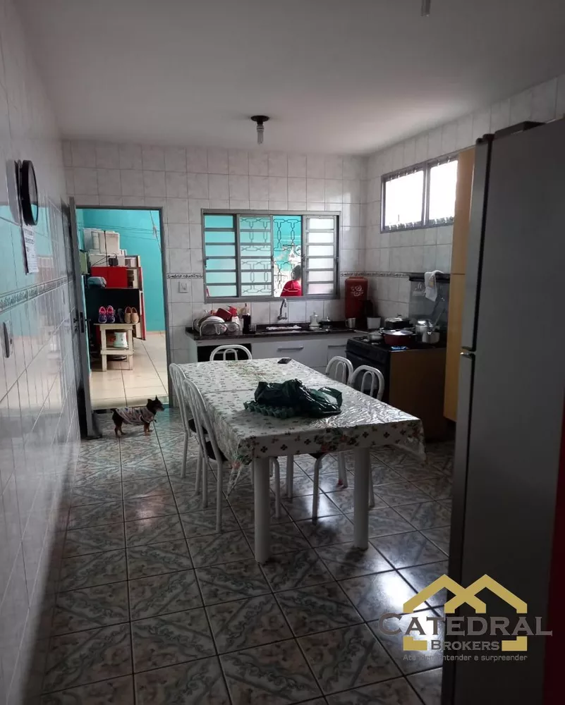 Sobrado à venda com 3 quartos, 190m² - Foto 4