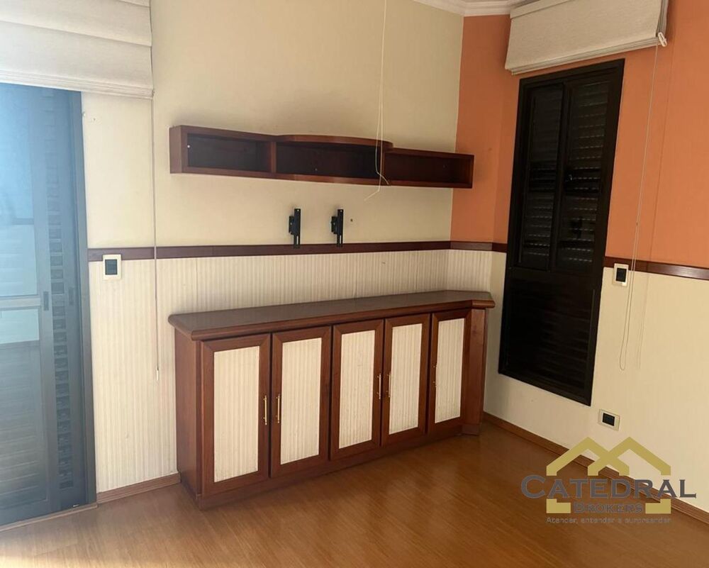 Apartamento, 3 quartos, 190 m² - Foto 2