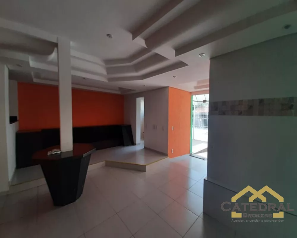 Casa, 3 quartos, 341 m² - Foto 1