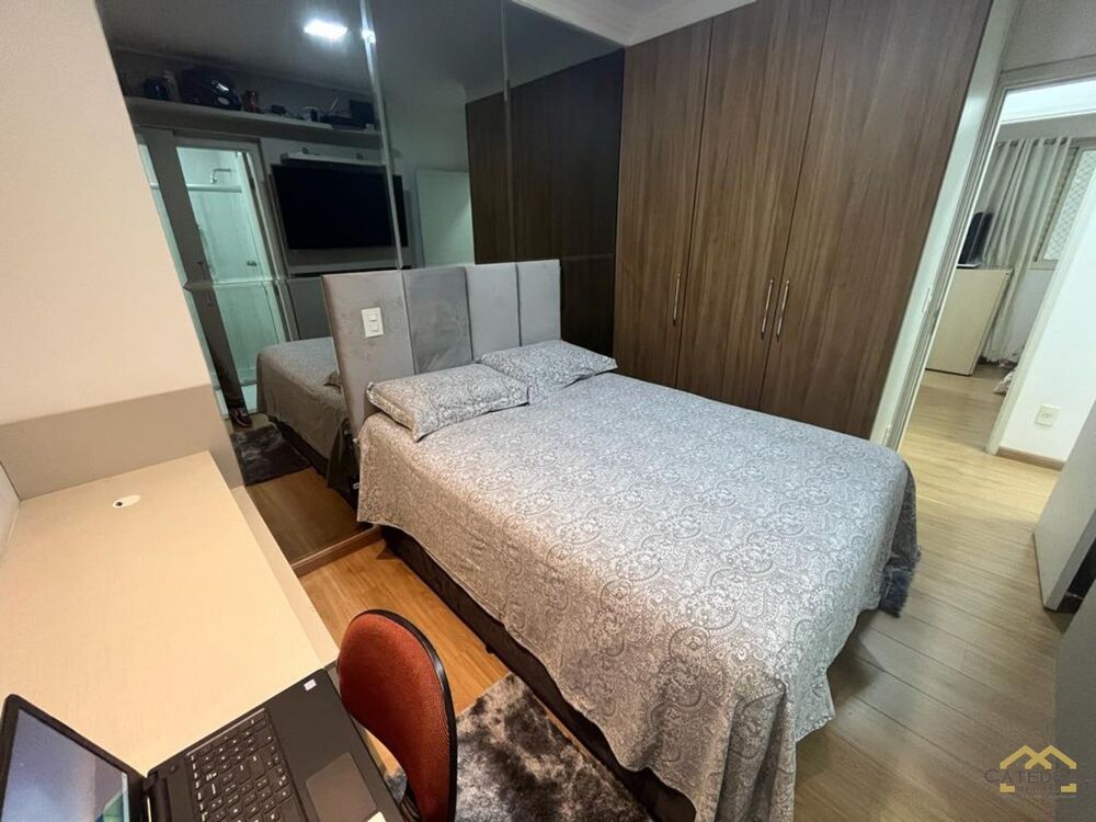 Apartamento à venda com 4 quartos, 187m² - Foto 5