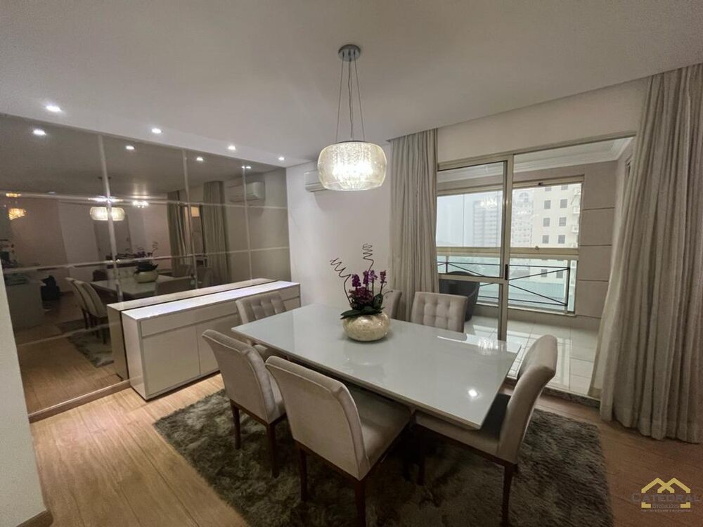 Apartamento à venda com 4 quartos, 187m² - Foto 3