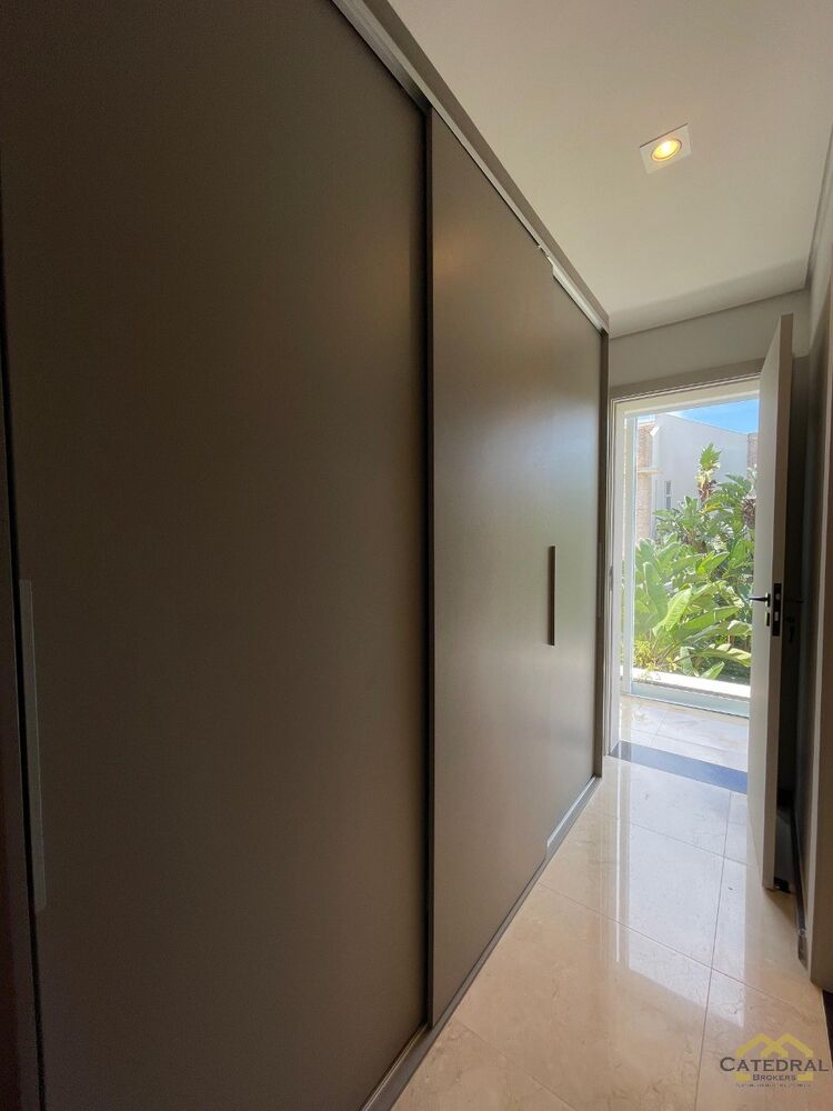 Casa de Condomínio à venda com 4 quartos, 914m² - Foto 3