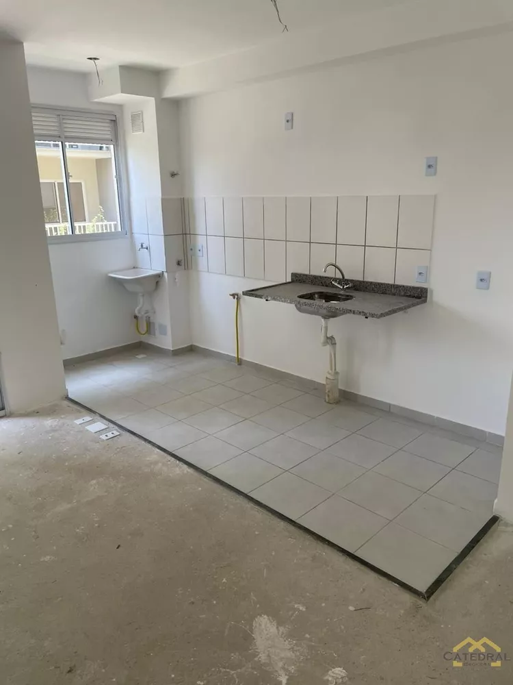 Apartamento à venda com 2 quartos, 46m² - Foto 4