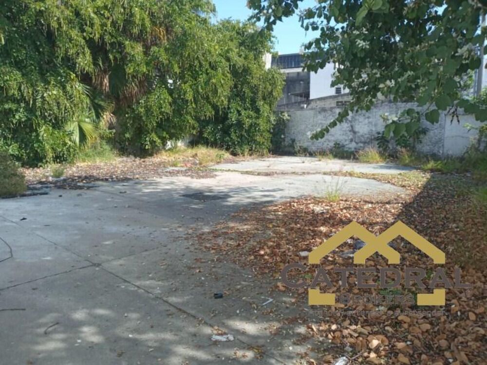 Loteamento e Condomínio, 350 m² - Foto 1