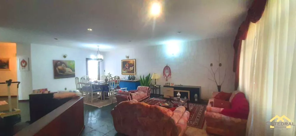 Casa, 4 quartos, 277 m² - Foto 1