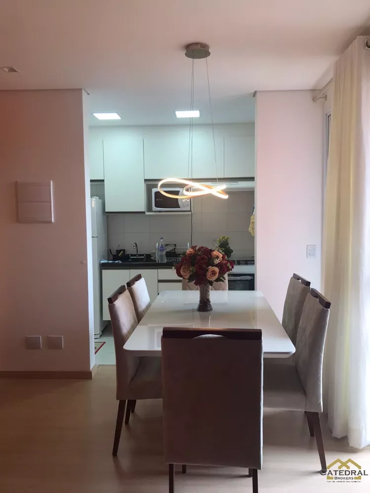 Apartamento à venda com 2 quartos, 61m² - Foto 1