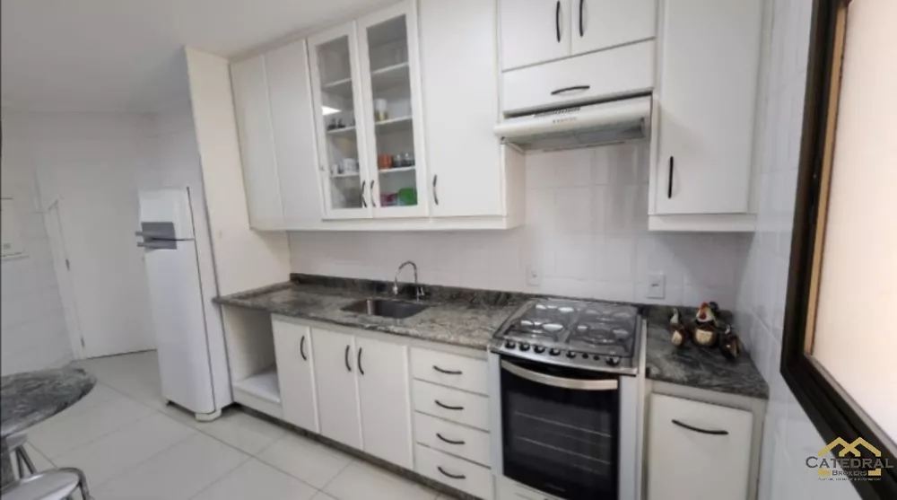 Apartamento, 3 quartos, 112 m² - Foto 2