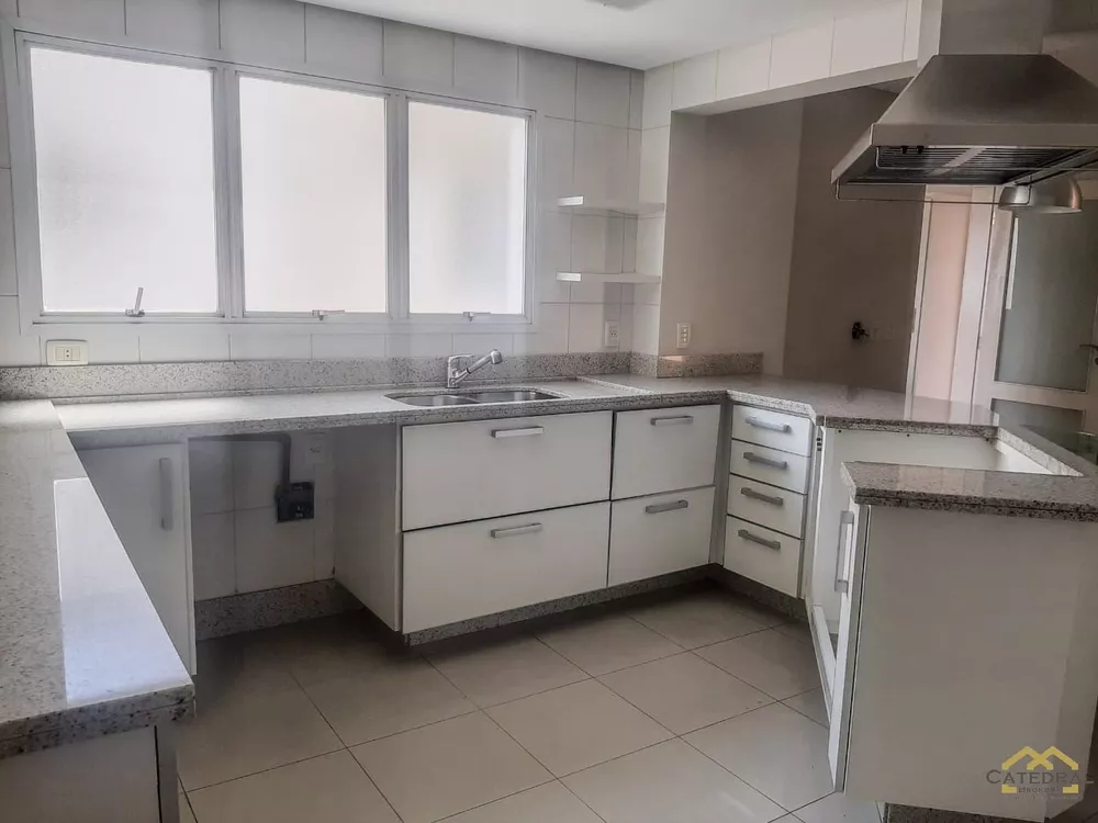 Cobertura para alugar com 4 quartos, 310m² - Foto 4