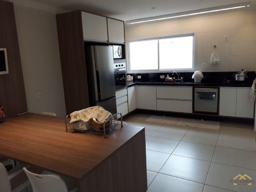 Sobrado à venda com 3 quartos, 480m² - Foto 19