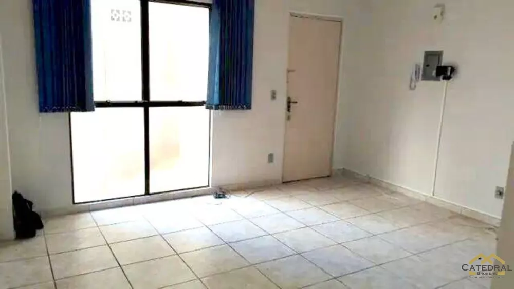 Apartamento à venda com 2 quartos, 62m² - Foto 3