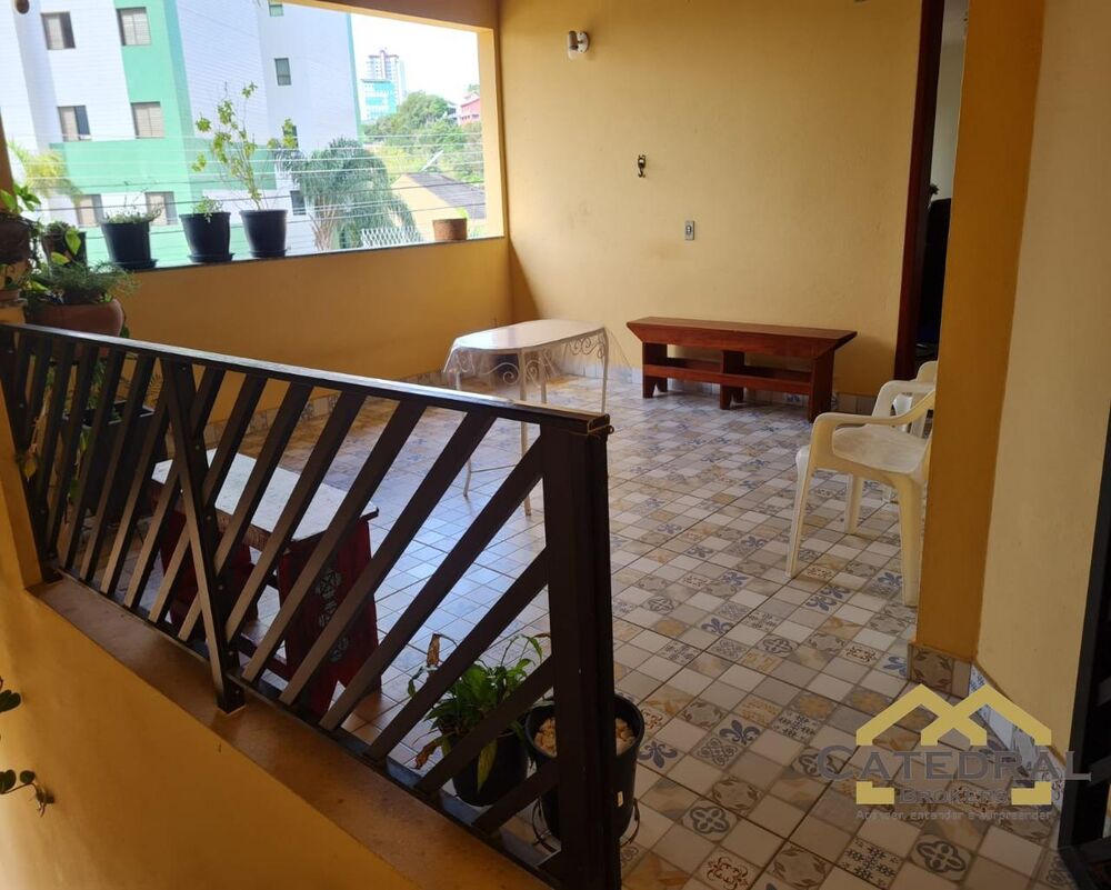 Casa, 3 quartos, 303 m² - Foto 1