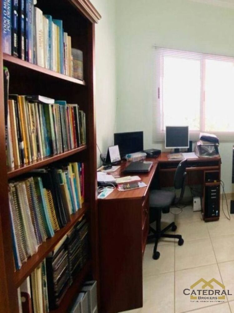 Casa à venda com 3 quartos, 329m² - Foto 28