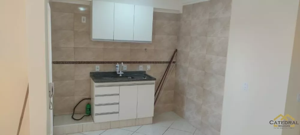 Apartamento à venda com 2 quartos, 48m² - Foto 7