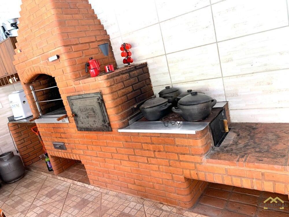 Chácara à venda com 7 quartos, 220m² - Foto 24