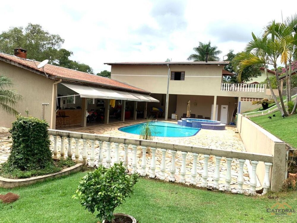 Chácara à venda com 7 quartos, 220m² - Foto 13