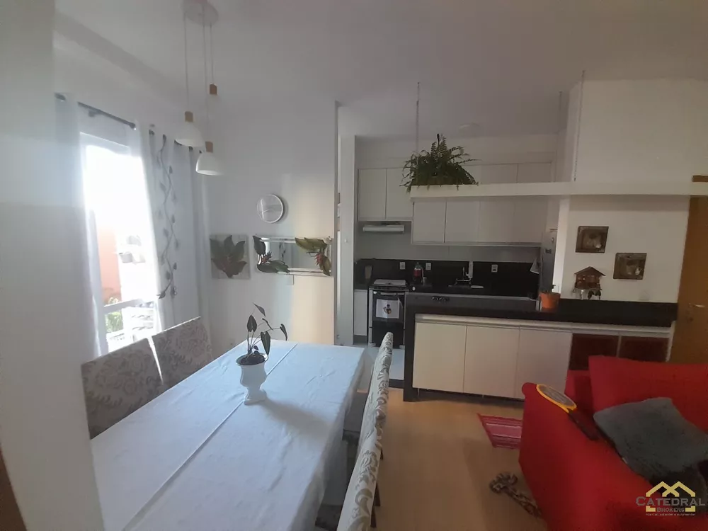 Apartamento à venda com 2 quartos, 95m² - Foto 3