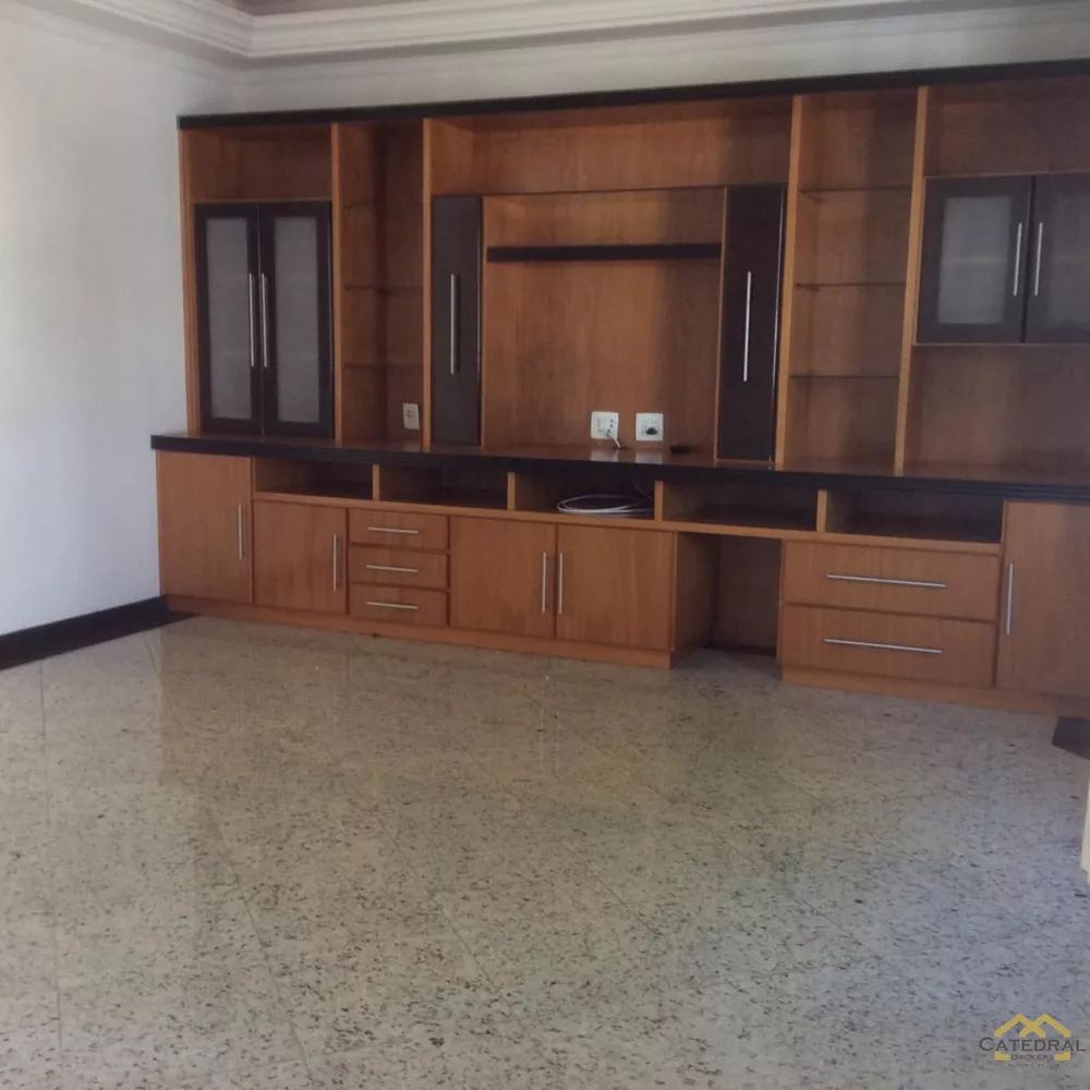 Casa de Condomínio à venda com 4 quartos, 297m² - Foto 1