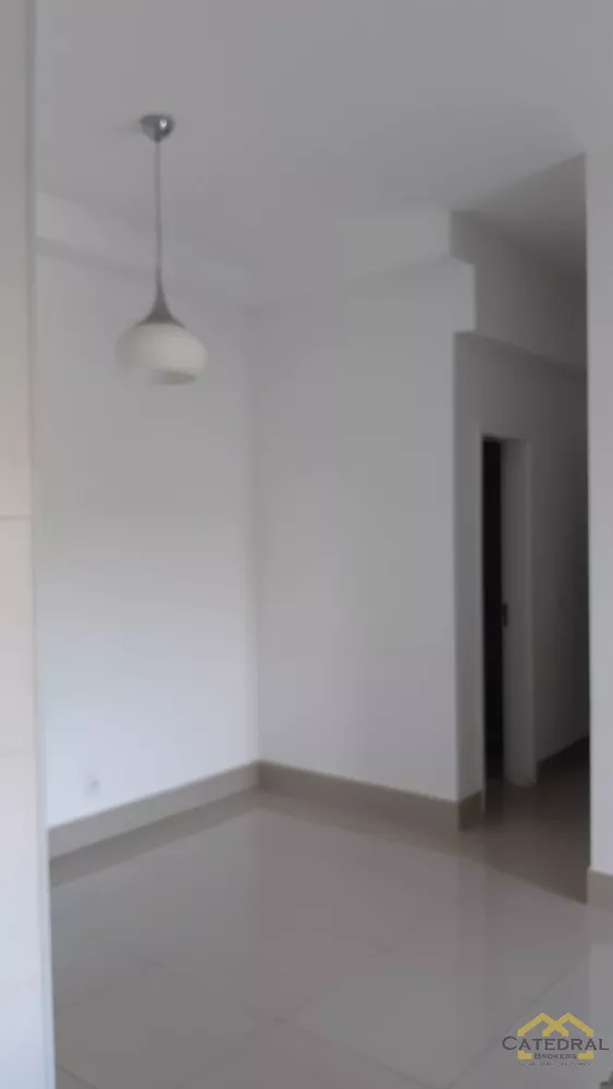 Apartamento para alugar com 2 quartos, 66m² - Foto 2