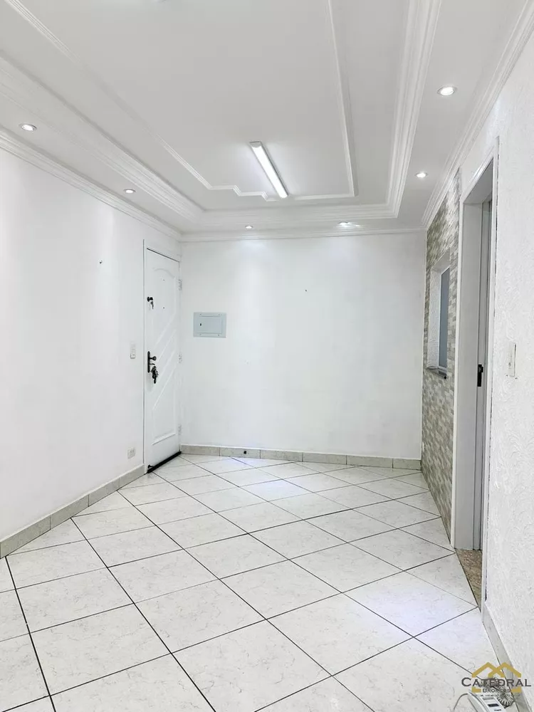 Apartamento à venda com 2 quartos, 56m² - Foto 3