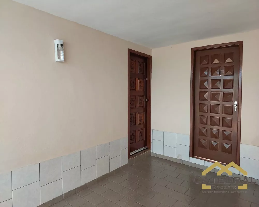 Casa à venda com 3 quartos, 345m² - Foto 4