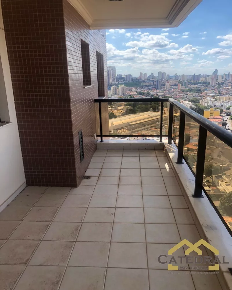 Apartamento à venda com 3 quartos, 127m² - Foto 1