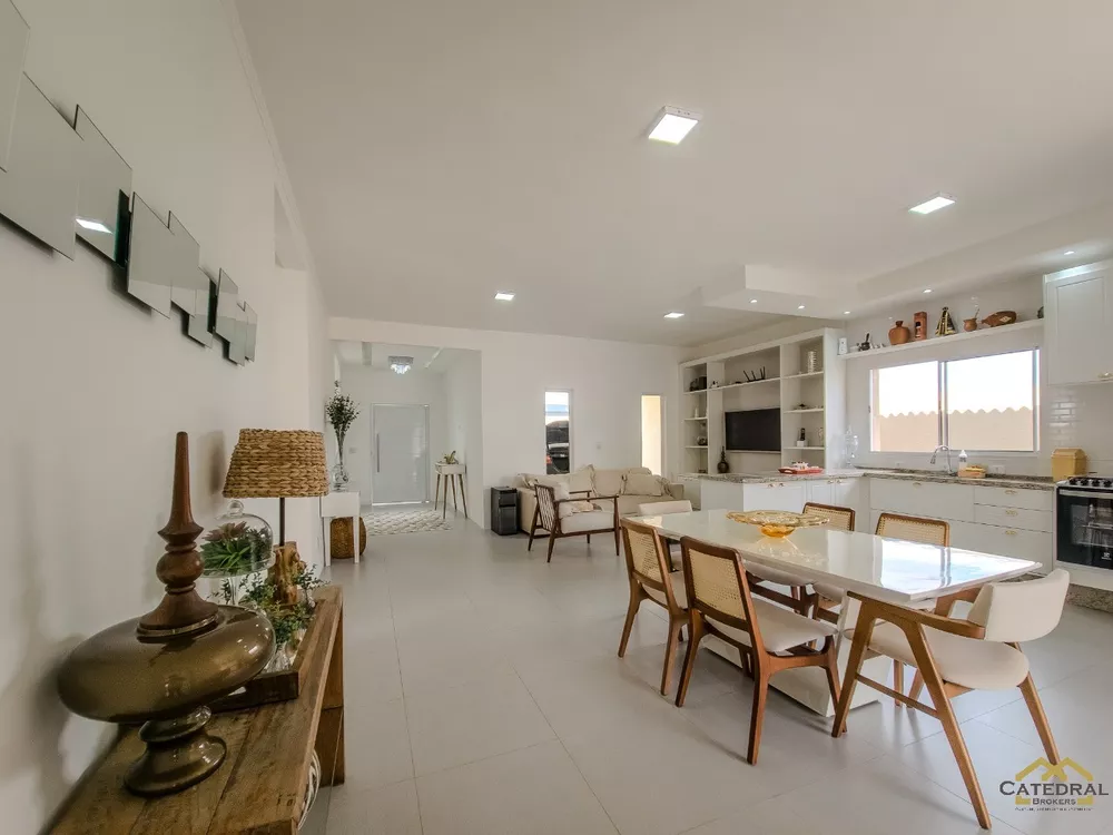 Casa de Condomínio à venda com 3 quartos, 525m² - Foto 1