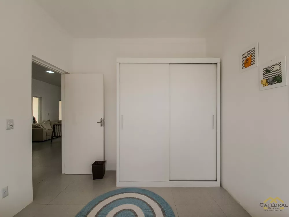 Casa de Condomínio à venda com 3 quartos, 525m² - Foto 2