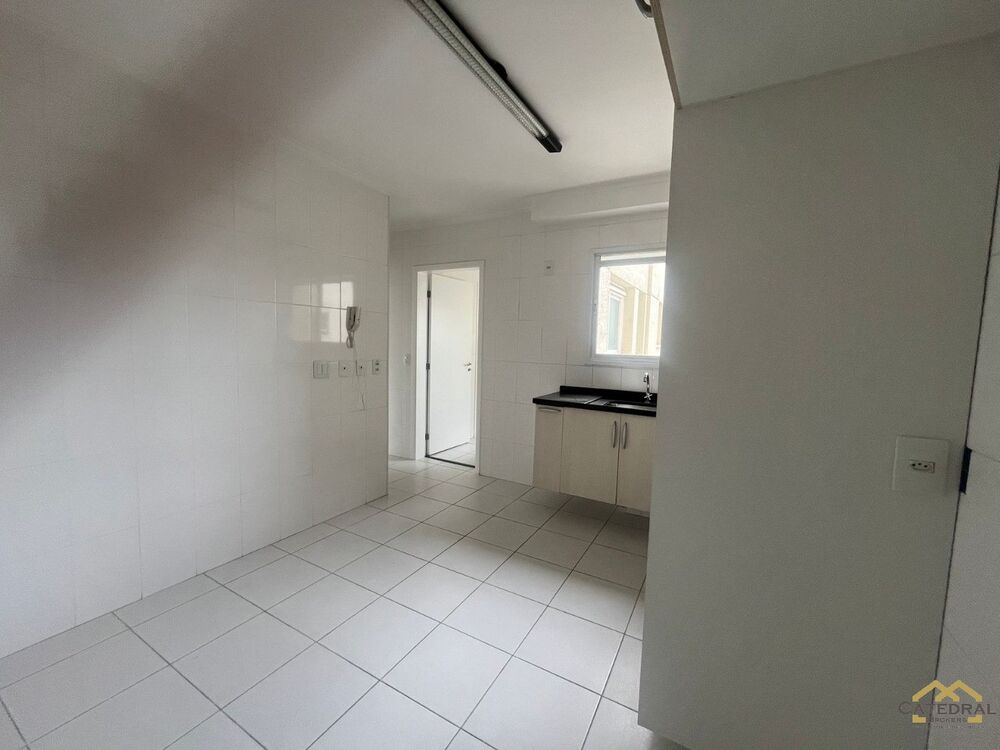 Apartamento à venda e aluguel com 3 quartos, 155m² - Foto 3
