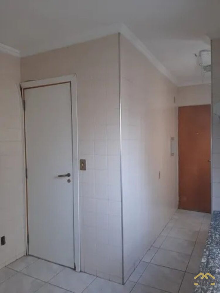 Apartamento à venda com 1 quarto, 62m² - Foto 2